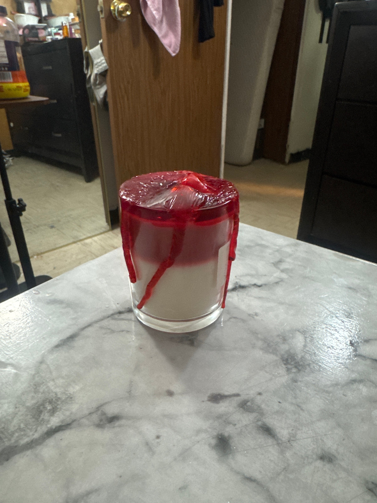 Red Velvet Kiss Candle